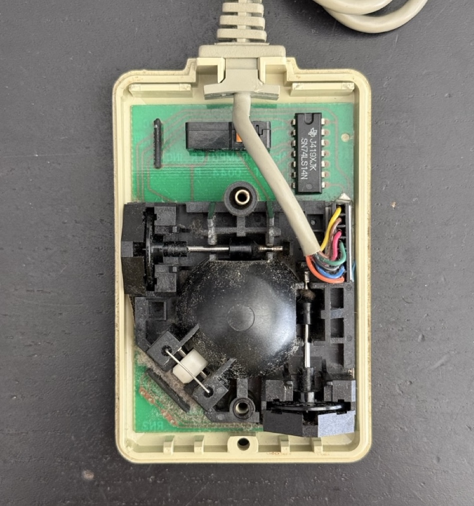 internals of the m0100